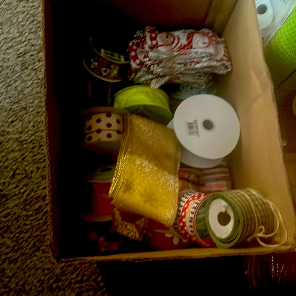 BOX FULL OF RIBBON COLORS FOR EVERY SEASON